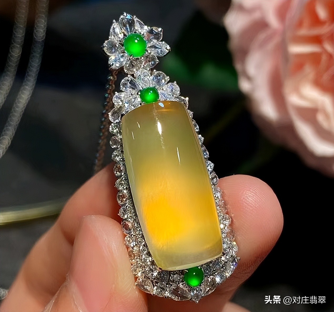 黄色翡翠原石值钱吗,黄色冰种翡翠值不值钱