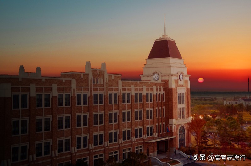 拿着985大学的分数，报考独立学院，都是校名惹的祸？