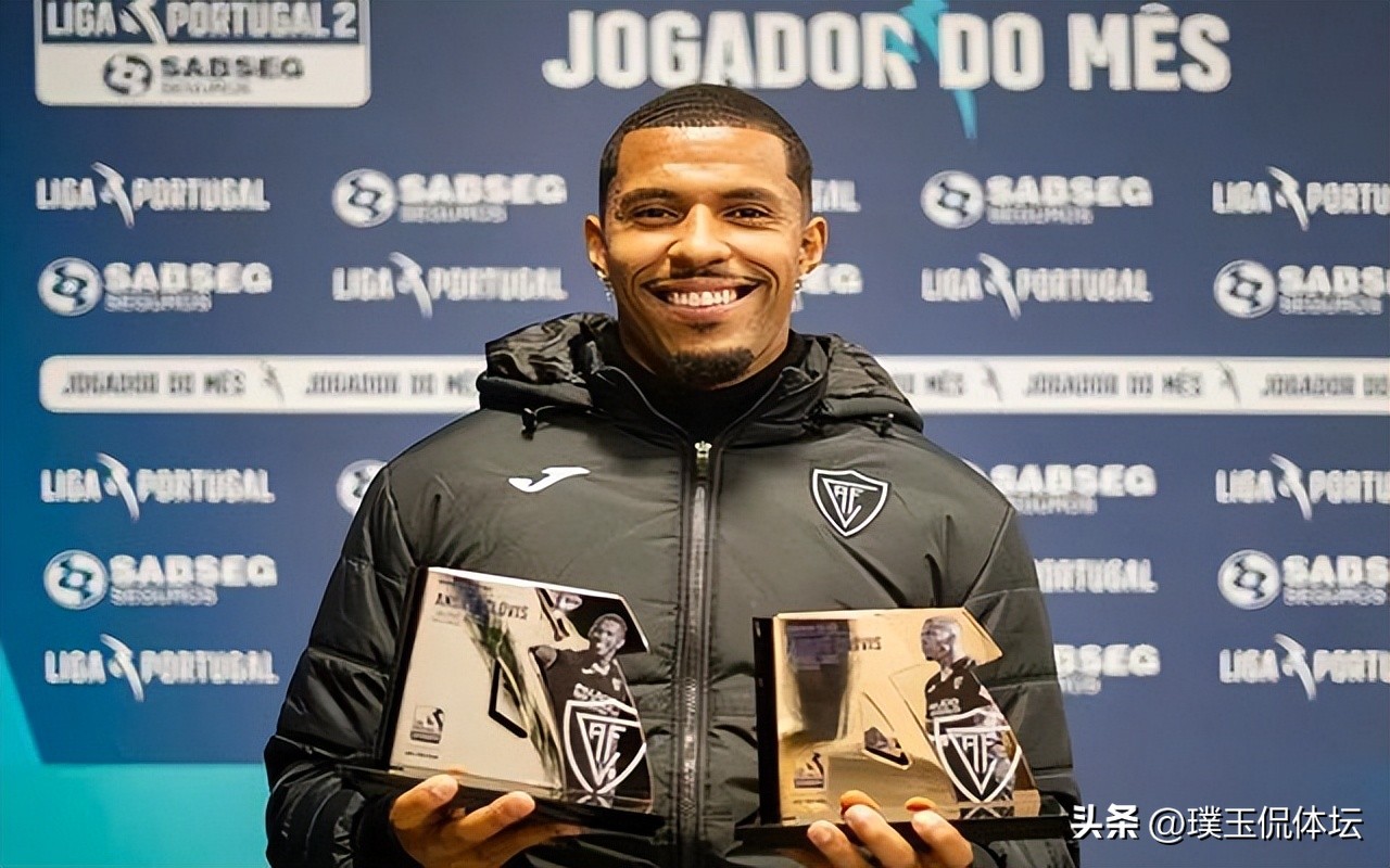 泰山队7名国脚赴国足报到,泰山队入选国足名单