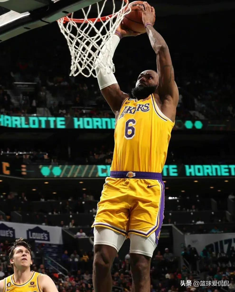 2023全明星库里和詹姆斯谁是票王,2022nba全明星投票詹姆斯排名