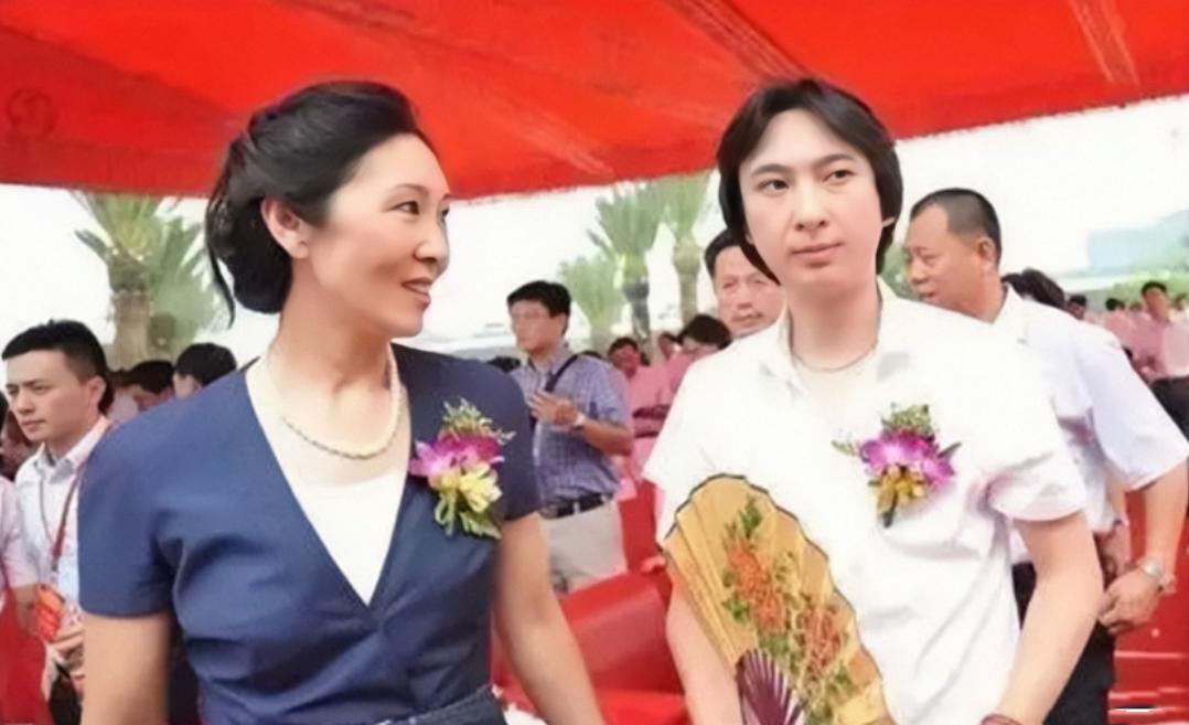 王思聪父子现状,王思聪白手起家