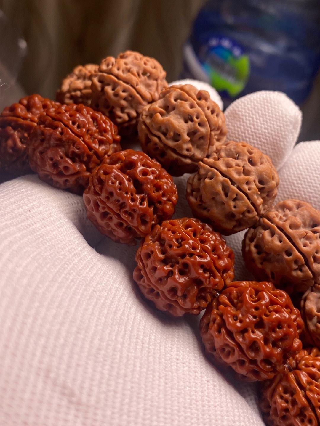 菩提手串包浆原理,文玩基础知识金刚菩提的返碱