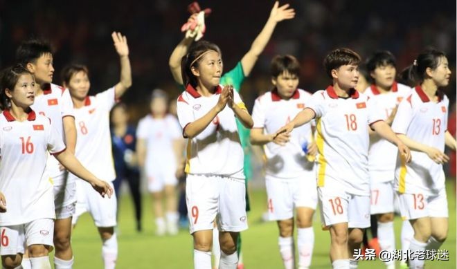 越南足球3比1战胜中国队,男足3比2越南