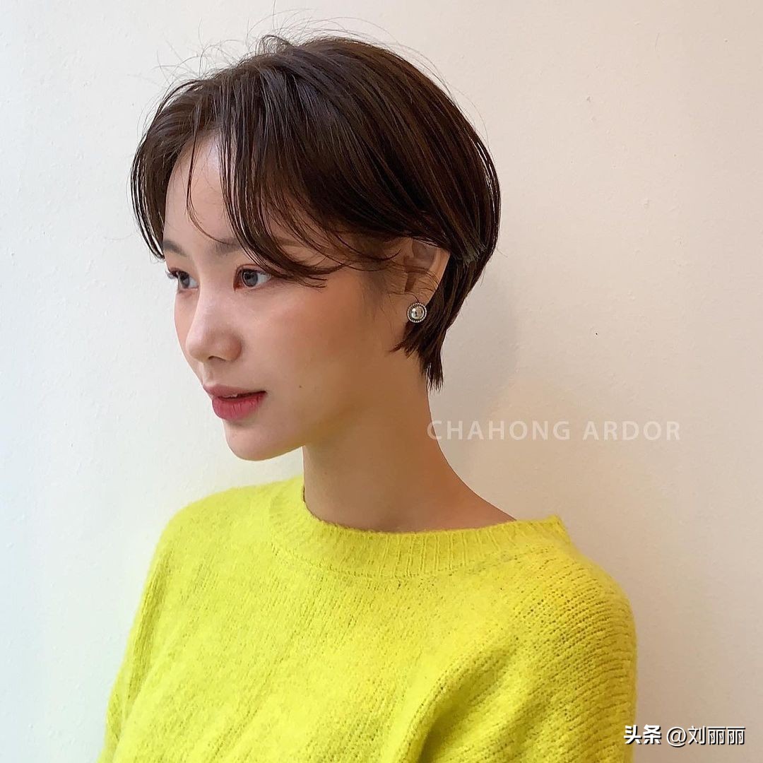 最短的发型烫成什么卷好看,2020流行简单好看发型烫卷