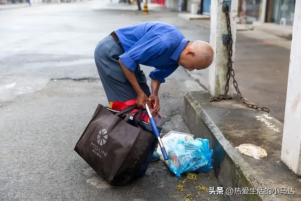 七旬老人的感悟：去儿女家同住一段时间后，才明白晚年谁能养我老