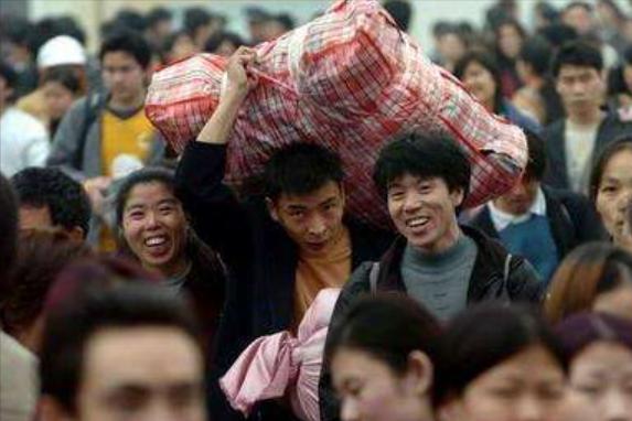 春运12306候补抢票成功率,12306哪个时间段抢票比较好抢