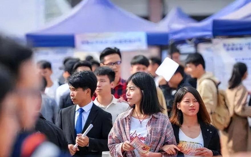 适合女生就业前景好的专业排名,适合女生就业前景好的10大专业