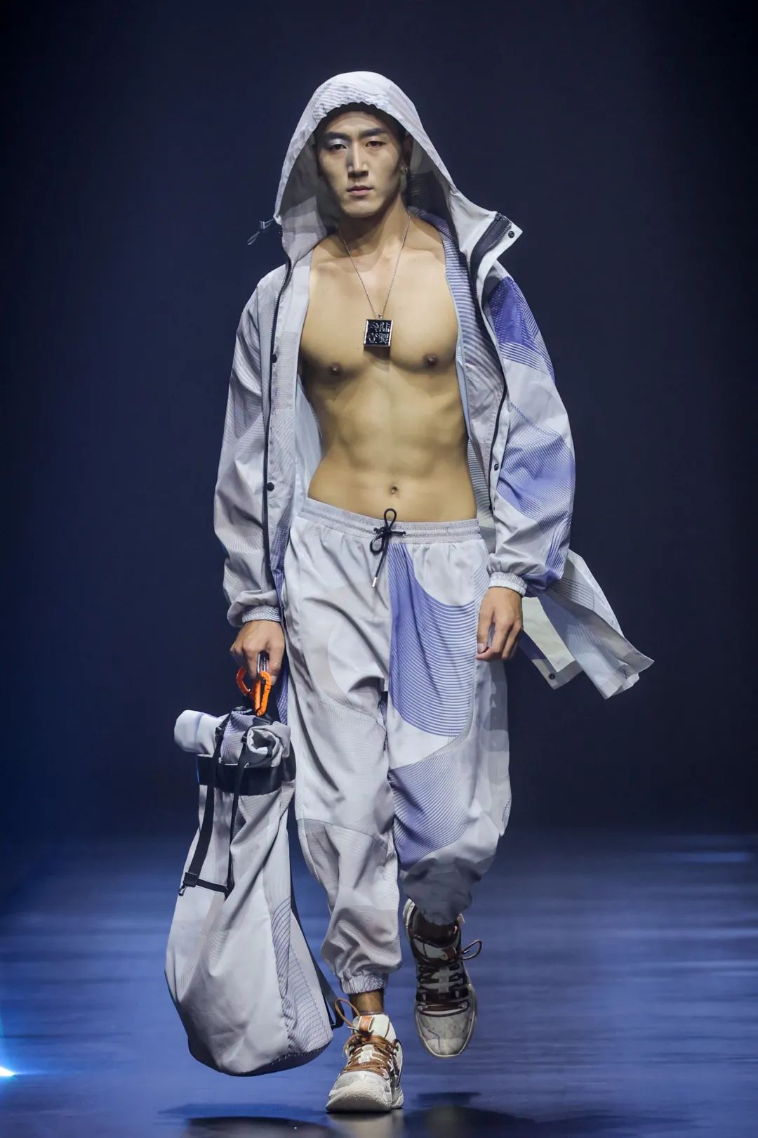 可持续时尚知名品牌,持续恢复国货潮品