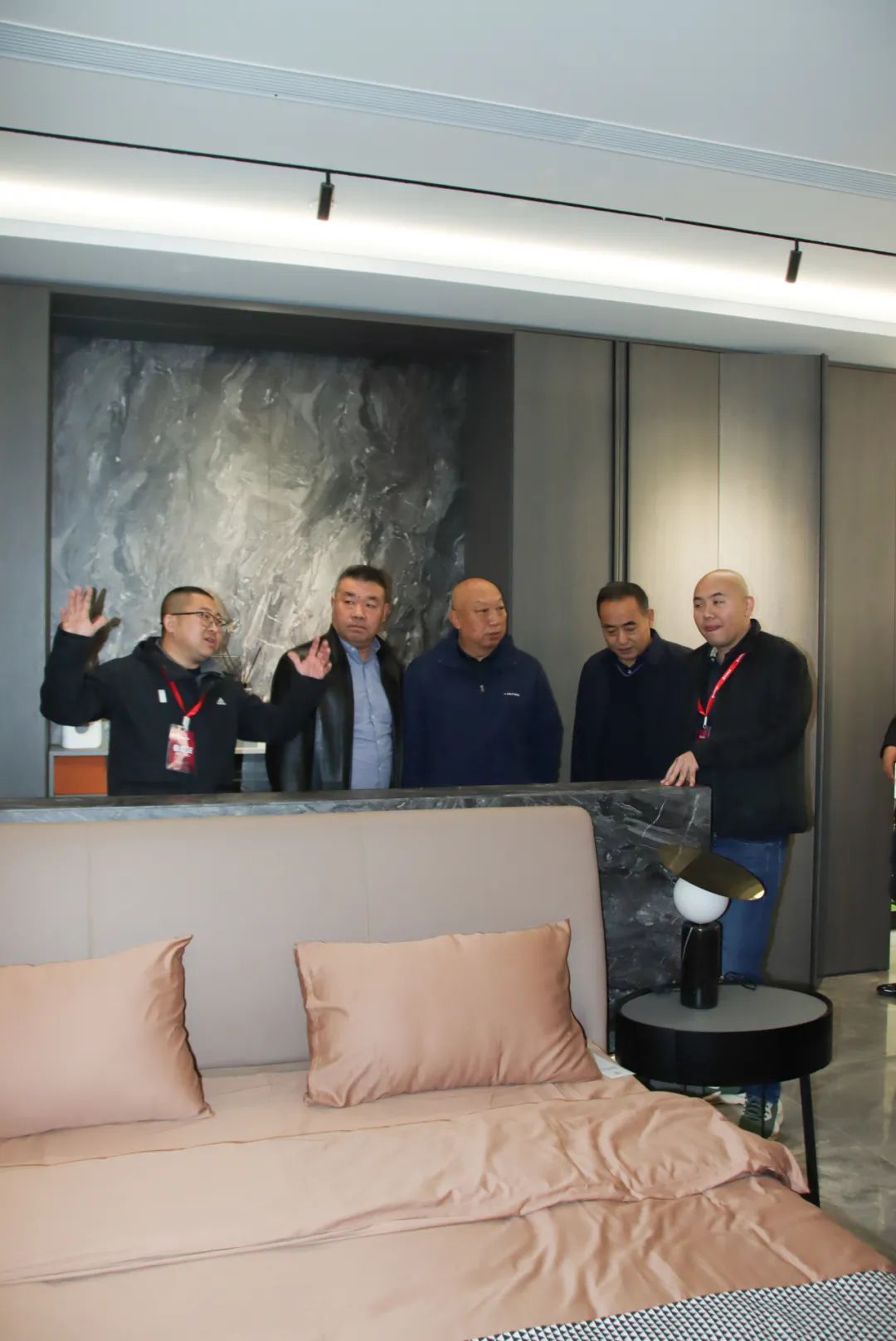 灞辫タ濂囩編姗辨煖,灞辫タ濂囩編鍘ㄦ煖绉戞妧鏈夐檺鍏徃