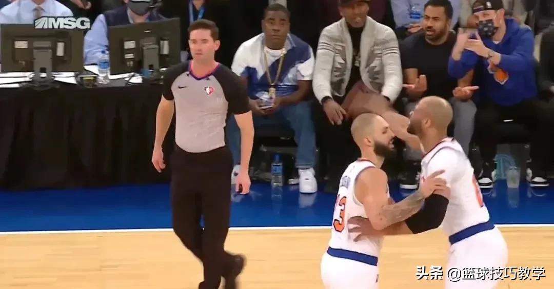 吉布森不满判罚！怒喷裁判、欲冲撞裁判！连吃两T遭遇驱逐