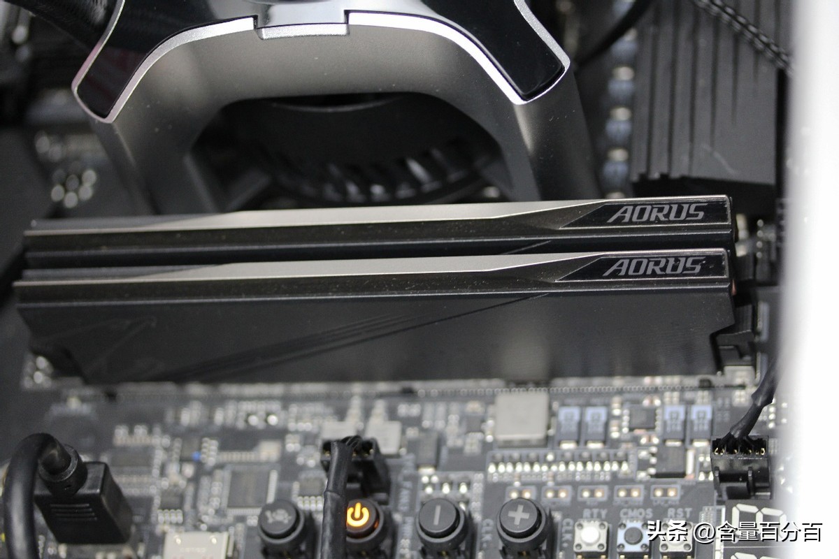 技嘉钛雕z790x测评,技嘉z790aorus电竞雕