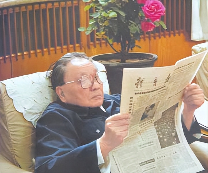 *小平邓**一生烟不离手，为买烟花光所有的钱，退休后仅用2个月戒烟