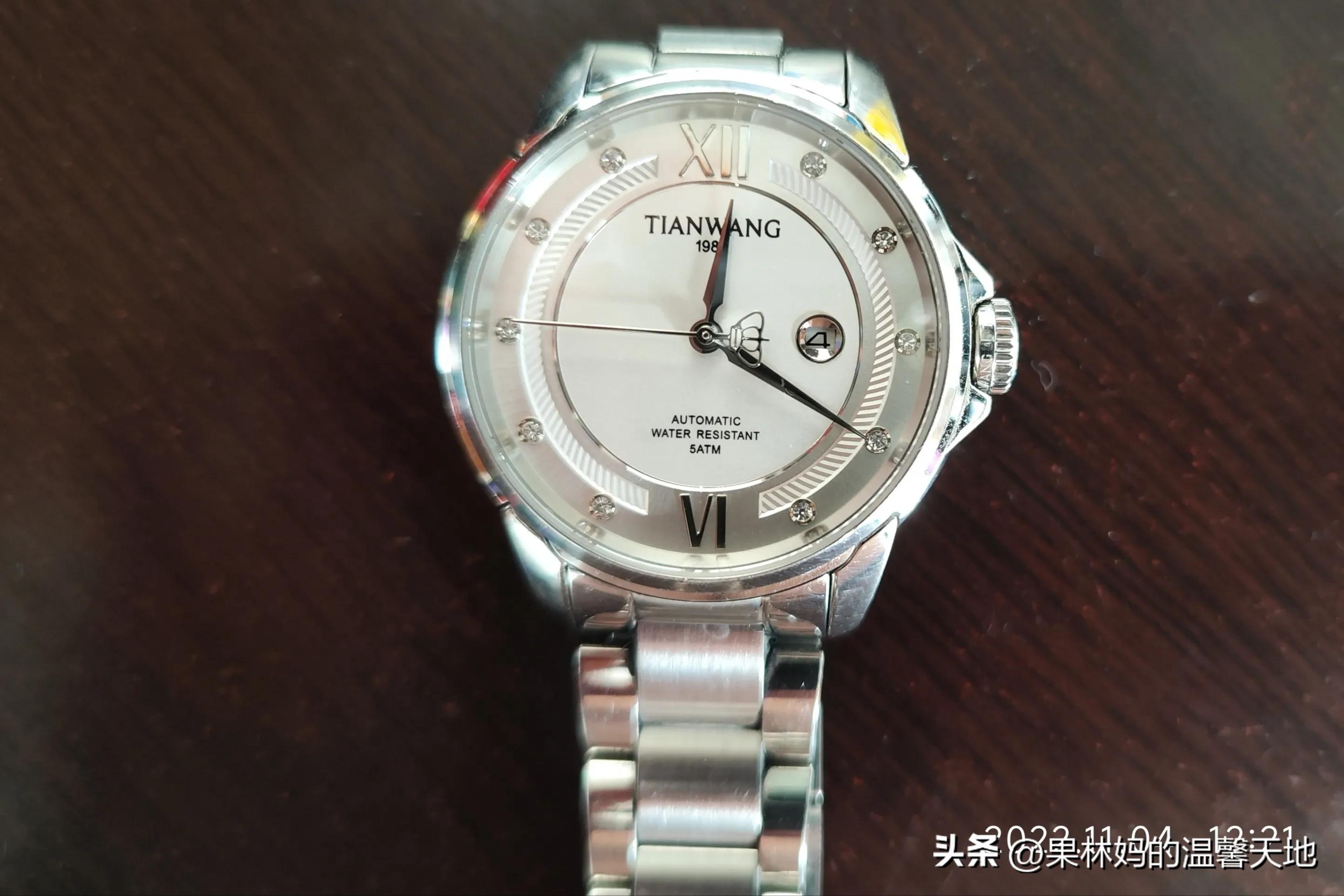 每一件首饰都是您生活中的小幸福,首饰戴的是一种浪漫