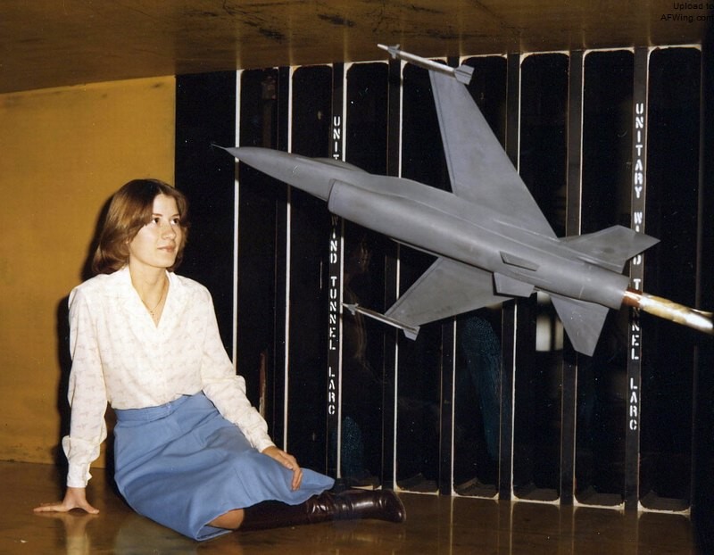 洛克希德f-16战斗机,蝰蛇的秘密f16