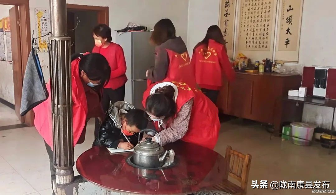 【新时代文明实践】代整撂荒地隔离不隔爱—康县平洛镇关爱服务再“升级”！