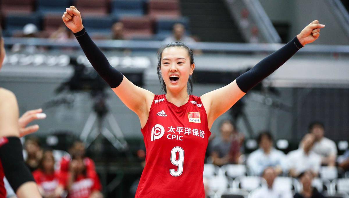 cba太太团抢戏颜值耐打,cba惊艳美女