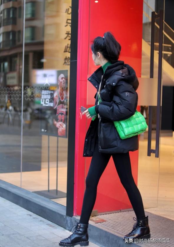 为什么“打*裤底**”这么多讲究？不懂“搭配、配色”，难怪穿得俗气