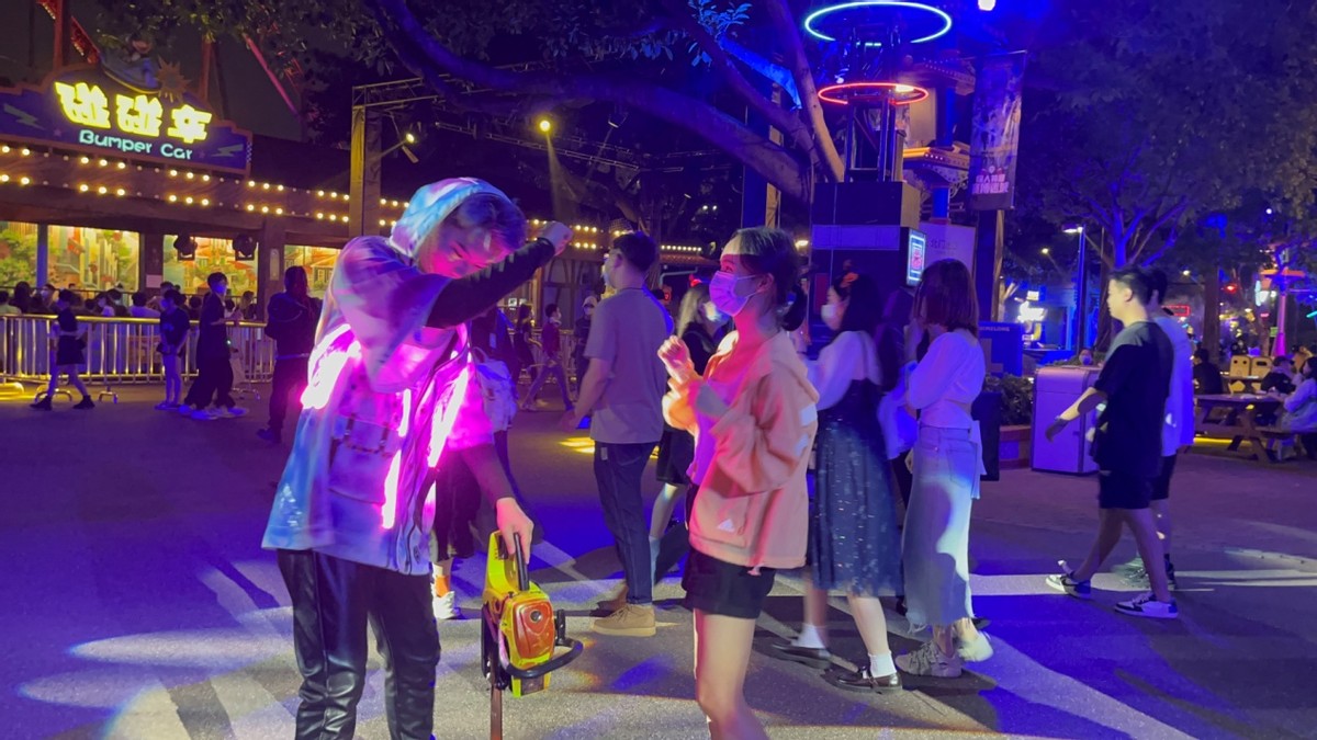 夜探长隆｜万圣节遇上红外热像仪，会有什么不一样的体验？