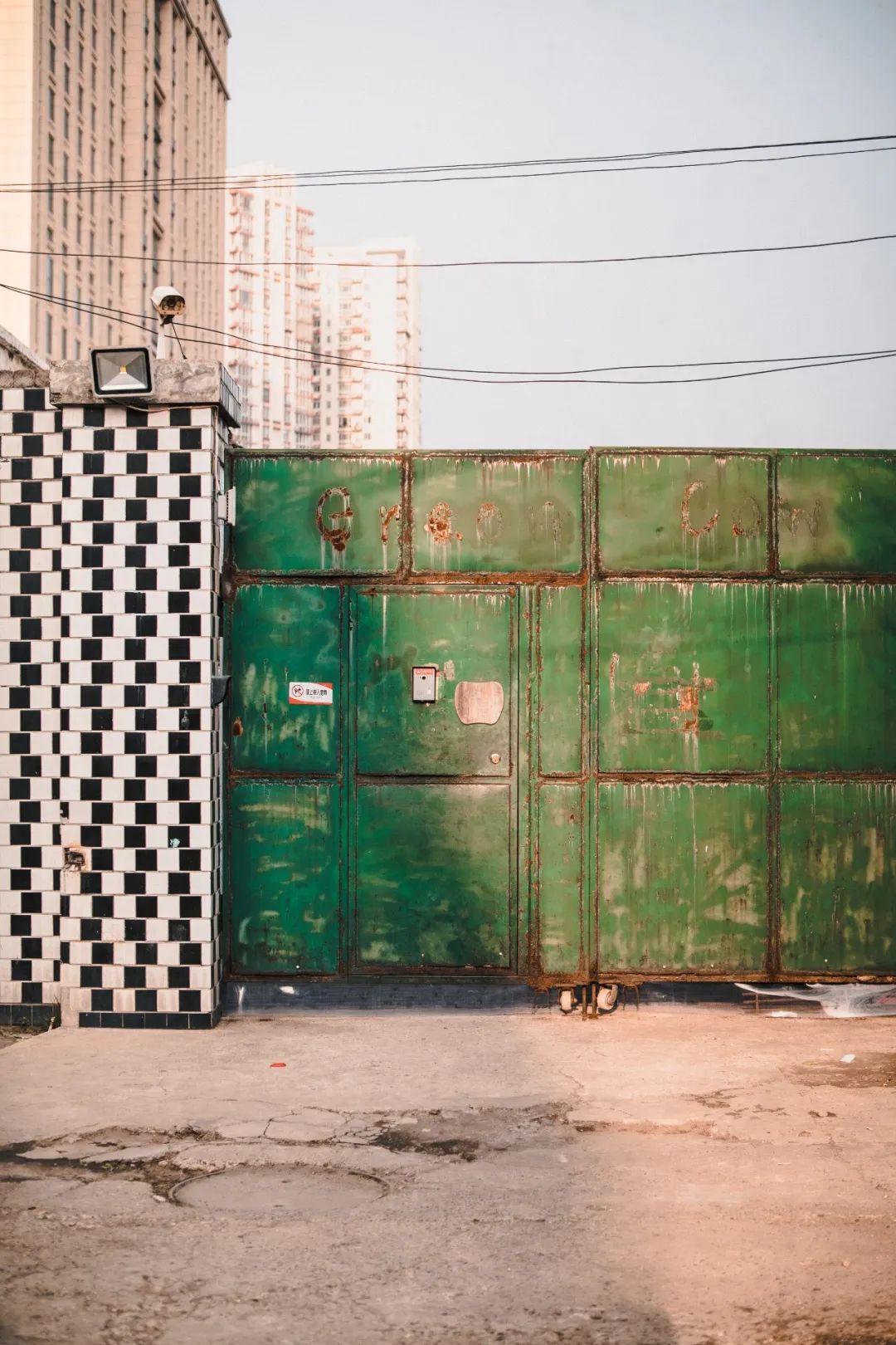 年轻人争相打卡的网红店,隐藏在菜市场中的网红店