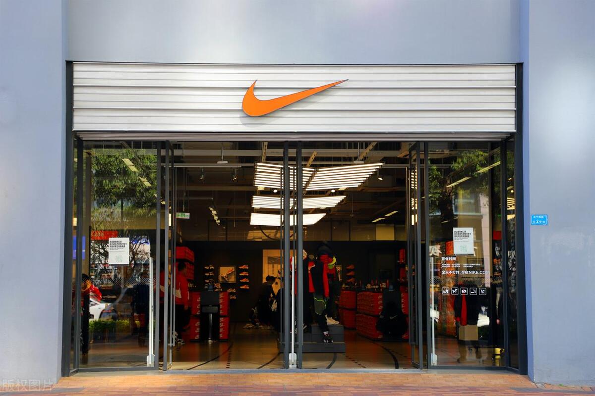 阿迪达斯走下坡路,阿迪达斯逆势扩张