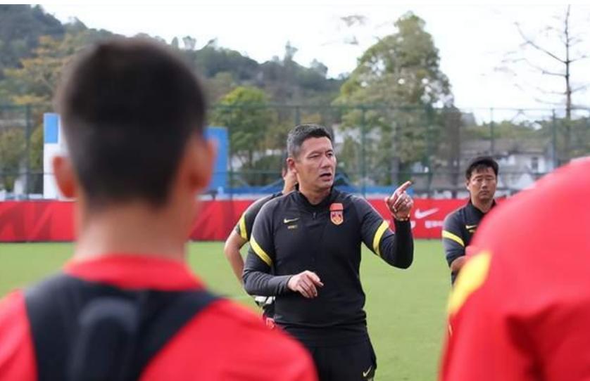 我国男足大爆发！3场进9球，有望冲进亚洲4强