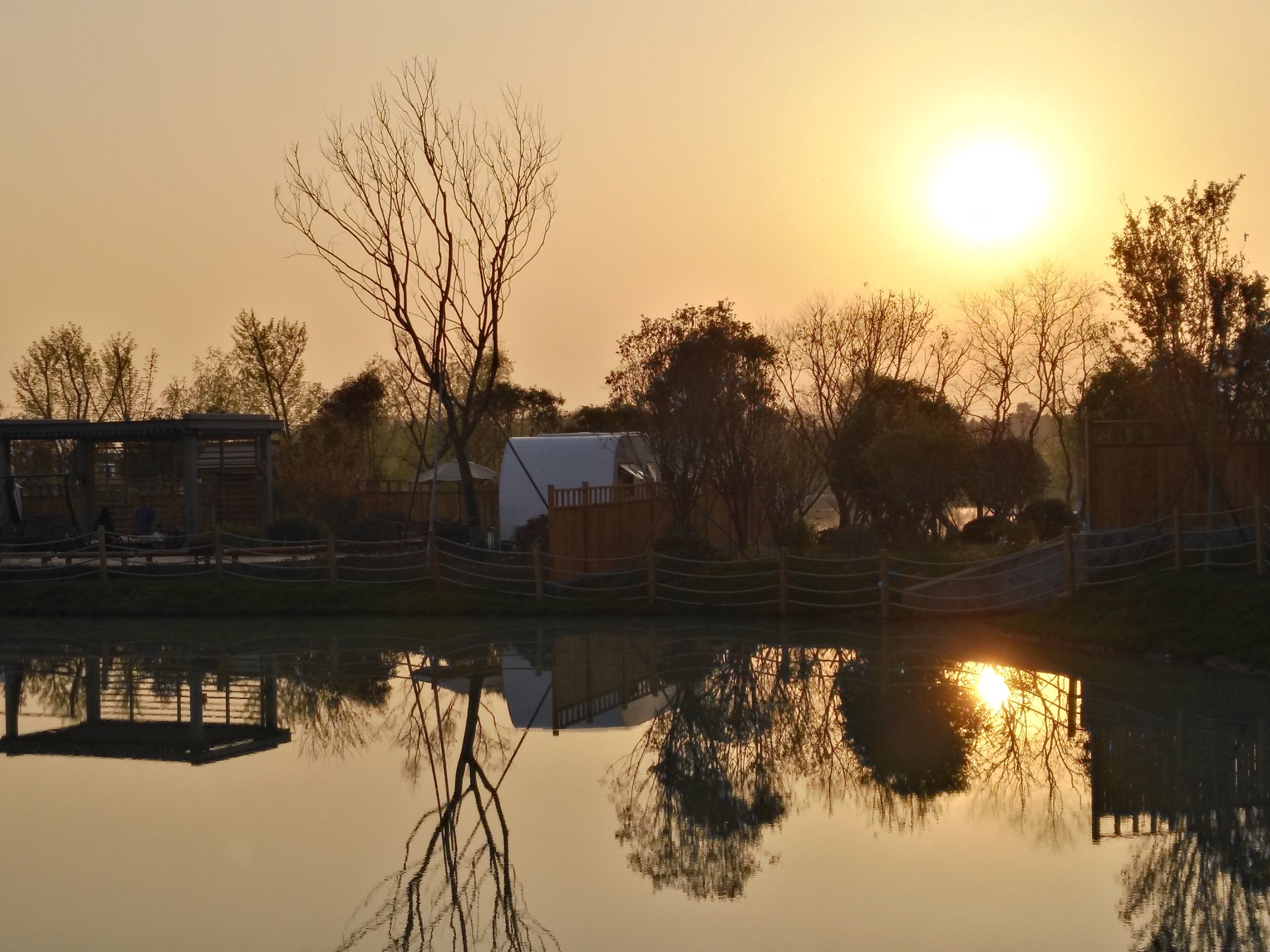 南京桠溪慢城风情小镇,南京房车露营旅游攻略