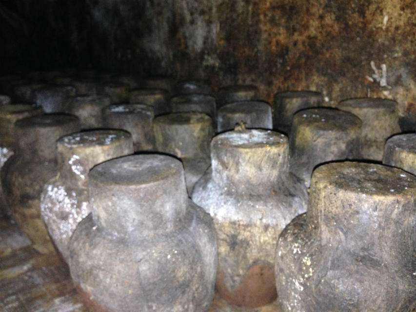 洞藏老酒、酒糟埋酒、竹筒酒、发霉老酒都是假冒伪劣，你被骗过吗