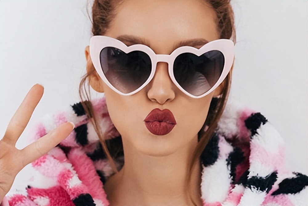 太阳镜款式对应的脸型,太阳镜的各种类型