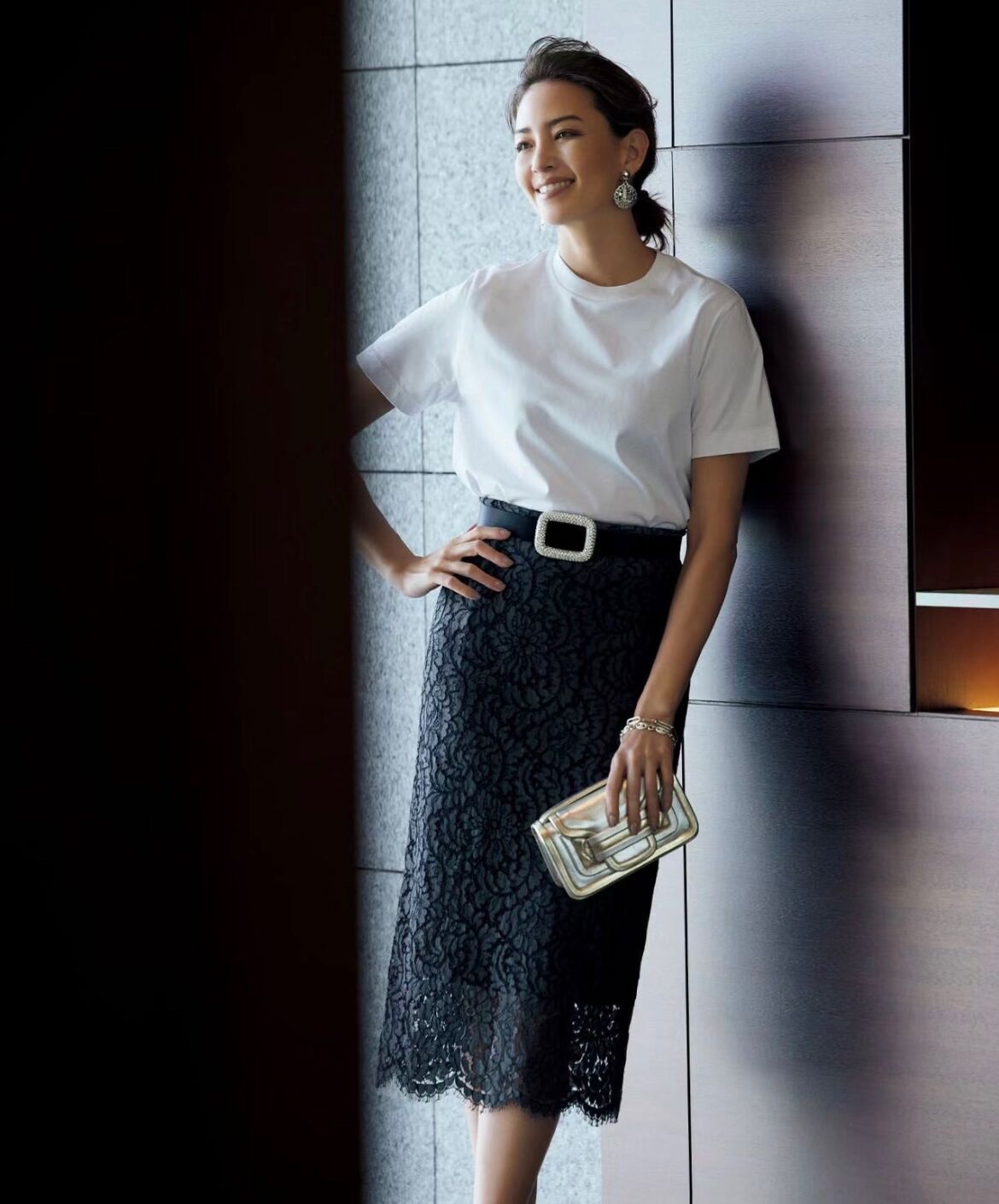 四五十岁女人，裙子尽量不穿包臀、不穿艳色，换成这些更优雅得体