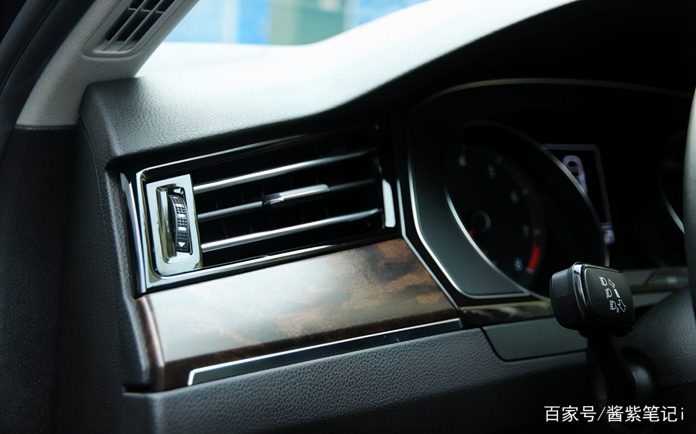 大众迈腾油耗高吗耐开吗,大众迈腾油耗怎么样