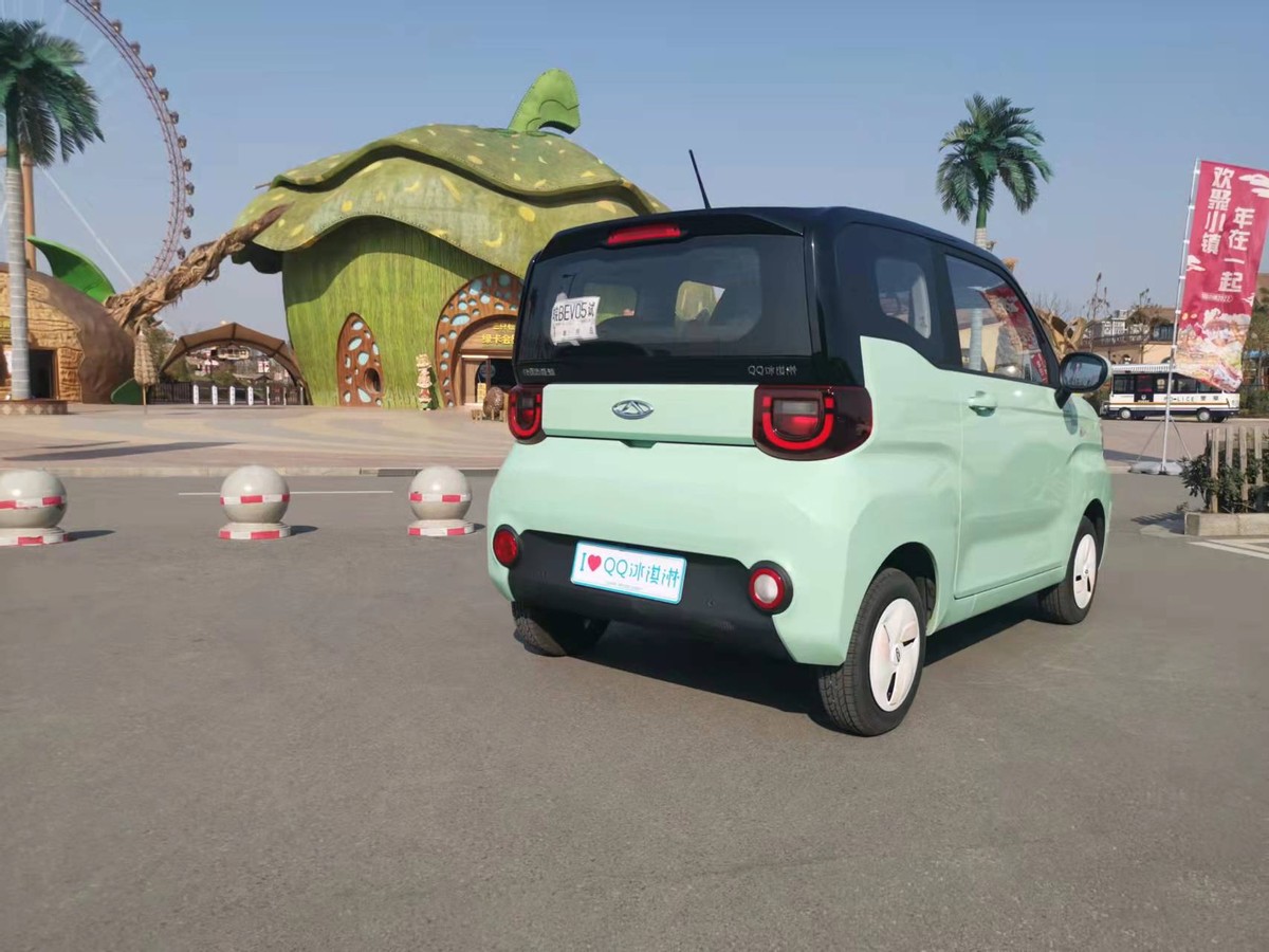 奇瑞qq冰淇淋对比五菱mini哪个好,奇瑞qq冰淇淋170km冬季续航测评