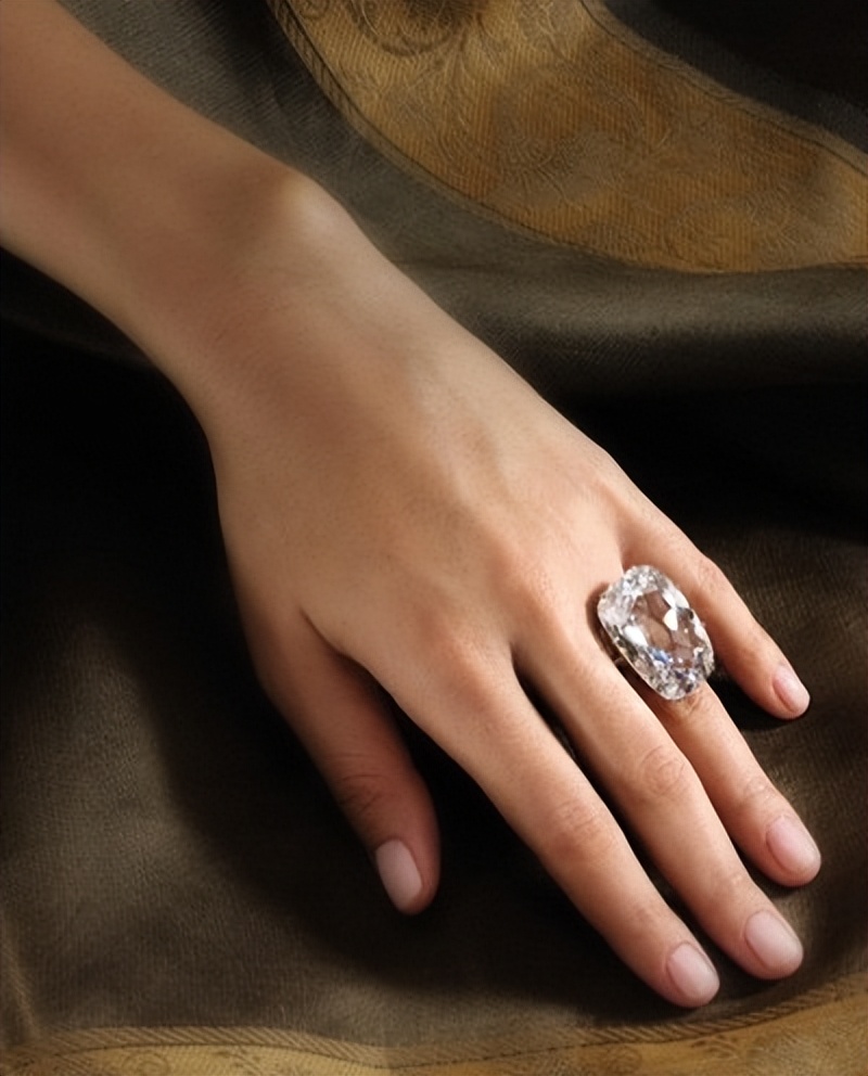 世界上最昂贵的戒指是什么,全球最贵戒指排行榜