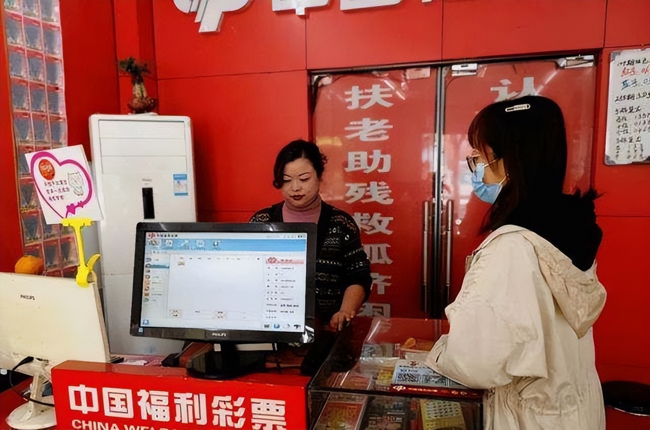 为何彩票店要贴满“走势图”，中奖真有“规律”？店老板说出实情