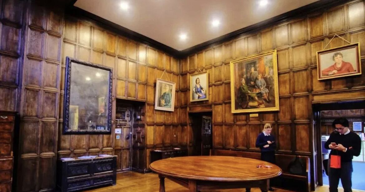 王诗龄入读英国最难考女校,王诗龄读的英国女子学校