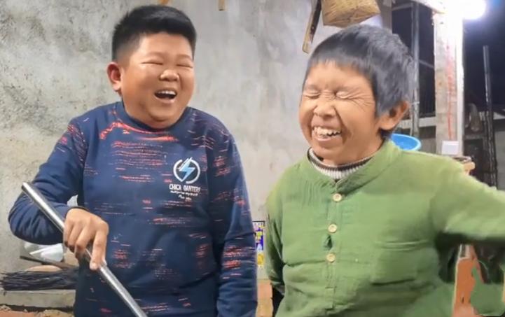 网红小六正面解释团队解散:无力承担员工开支,却被骂咎由自取