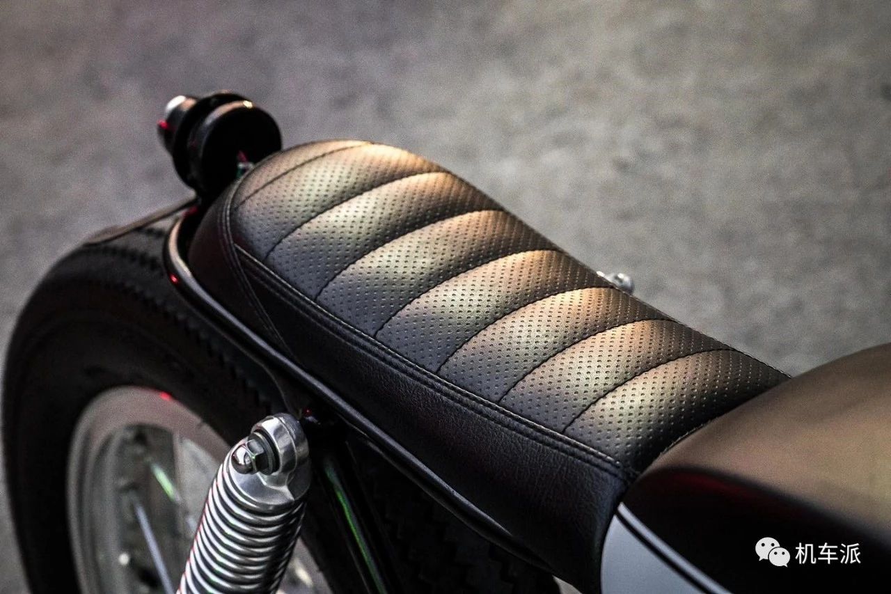 suzuki改装天花板,suzuki经典改装