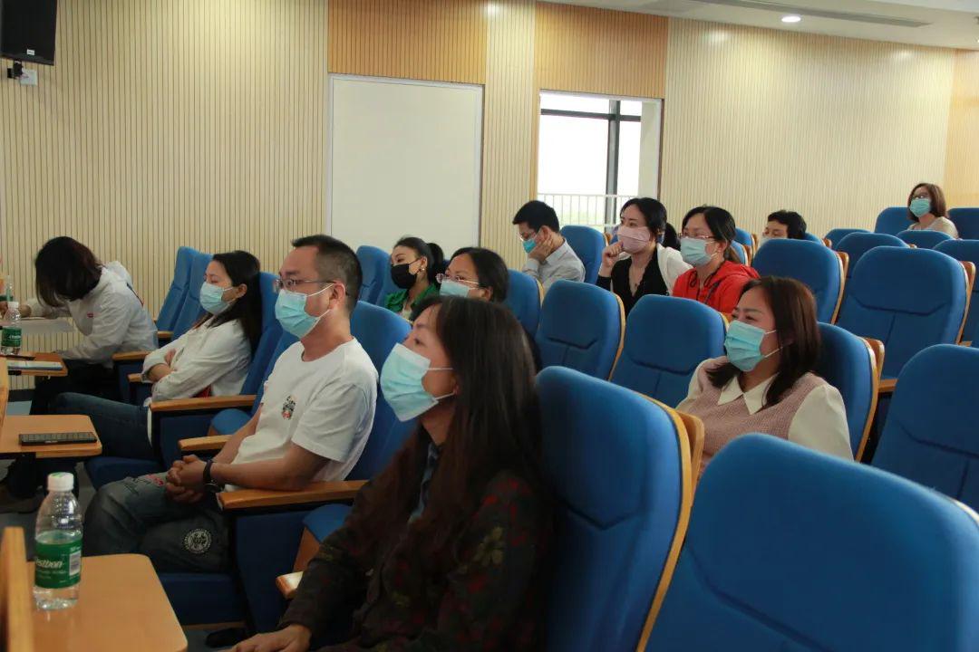 青春期父母与孩子沟通技巧,青春期孩子有效沟通家长感悟