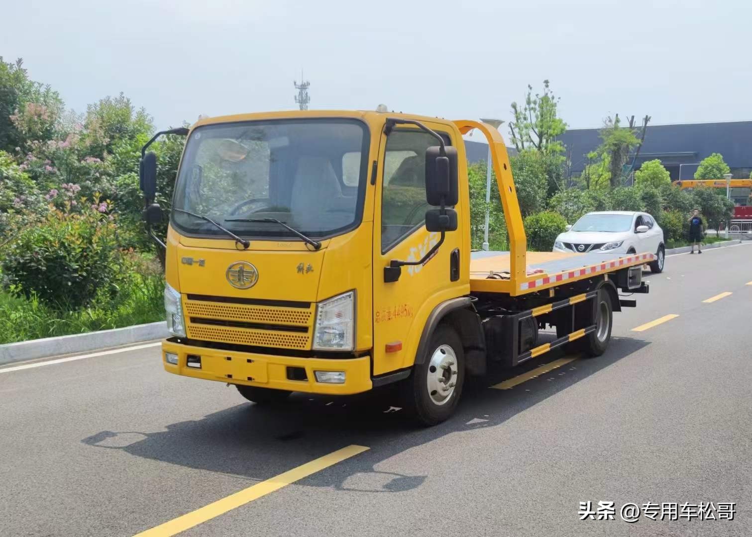 蓝牌一体版清障车拖车价格,湖北蓝牌一体板清障车拖车价格