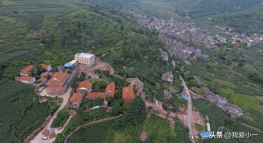 云南楚雄古建筑屋顶,云南楚雄守护古建筑