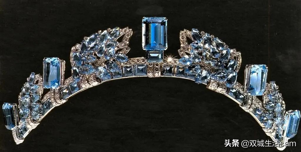 这个皇室王冠上的“专业户”-海蓝宝，竟然是这样上位的