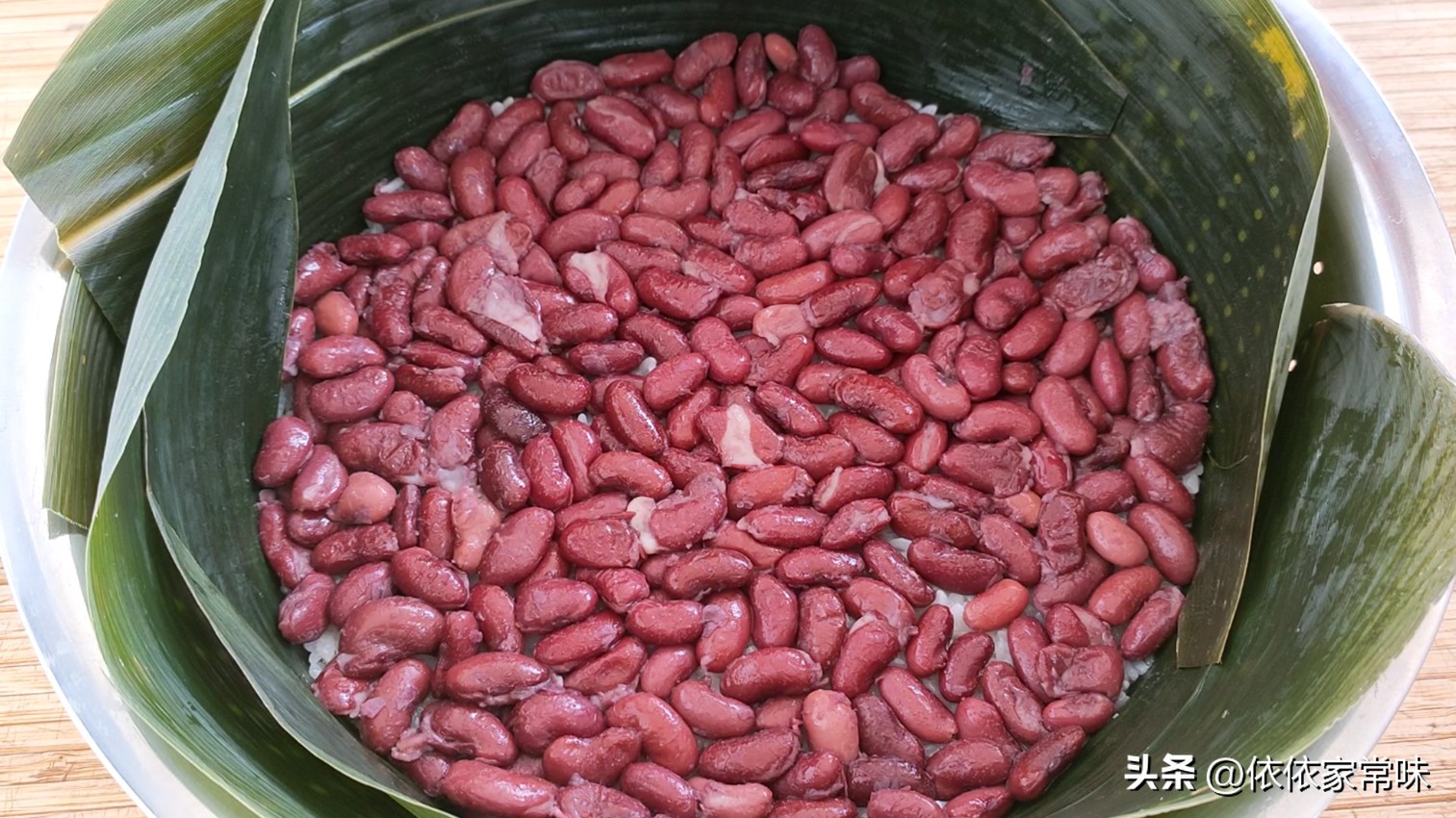 端午节包粽子教你最简单家常做法,端午节包粽子的做法慢动作