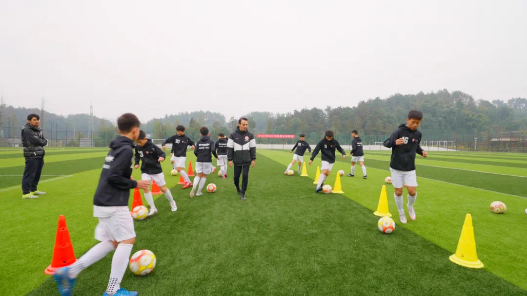 内江足球基地比赛,内江威远国际足球竞训中心