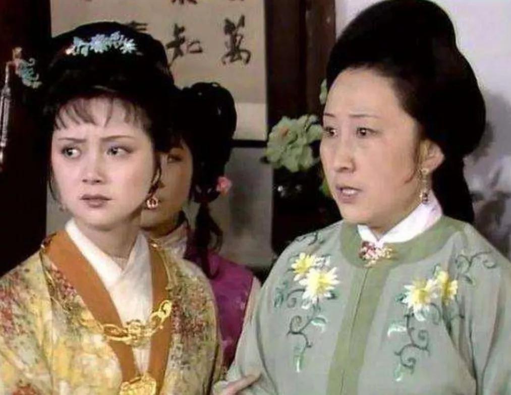 红楼梦中有薛宝琴吗,红楼梦薛宝琴在雪地里的画面