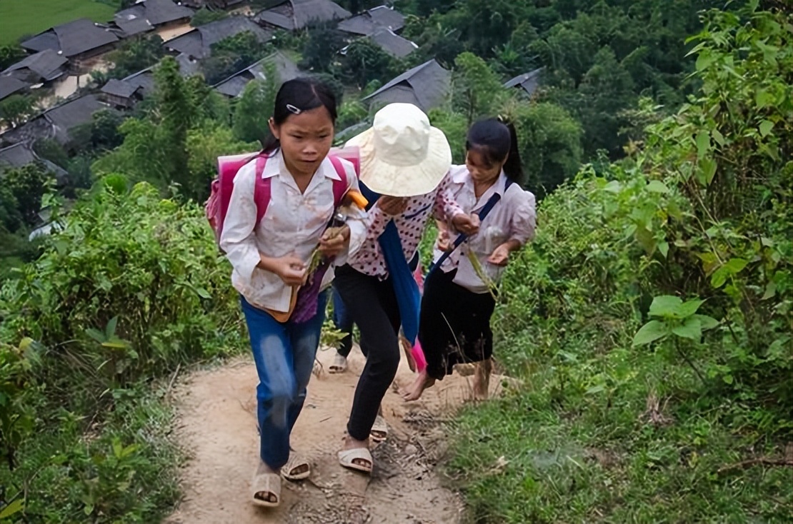越南紫霞仙子嫁中国小伙子,越南媳妇紫霞回越南