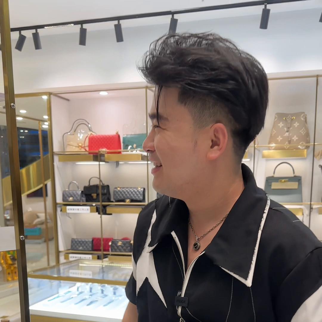 如果你有1400万你会买什么,天舶时尚腕表