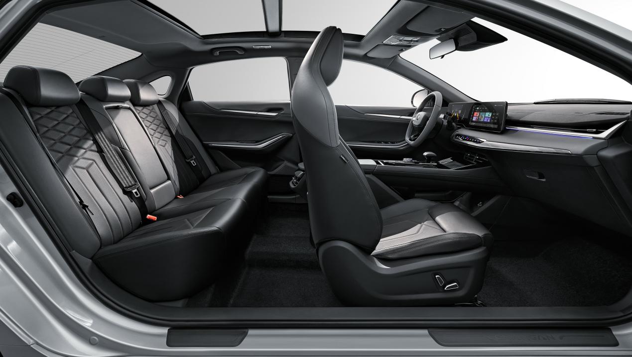 售11.39万,长安锐程PLUS自动领悦型上市