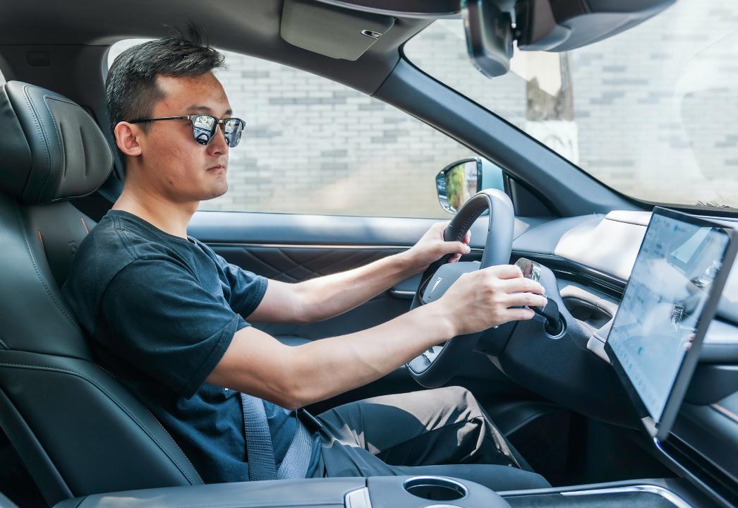 深蓝s7对比宋plus的缺点,比亚迪宋plusdm-i与深蓝s7