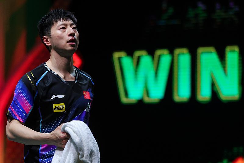 马龙赛后独自落泪,马龙赛后采访眼含热泪