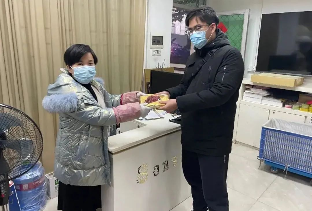 年味人气爆棚,年味十足人气爆满