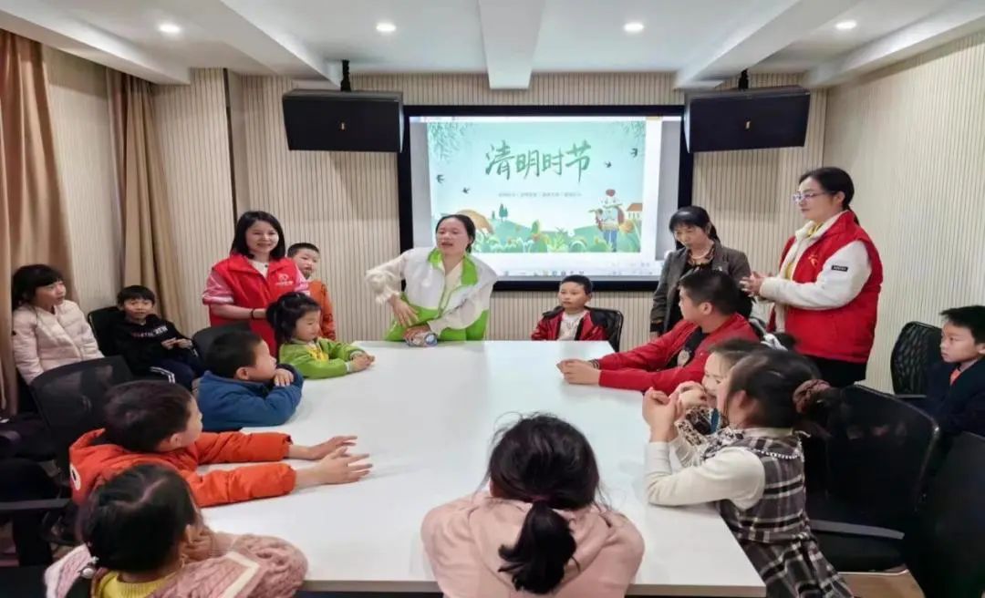 文明祭扫让清明节更清朗的文字,文明祭扫致敬烈士移风易俗树新风